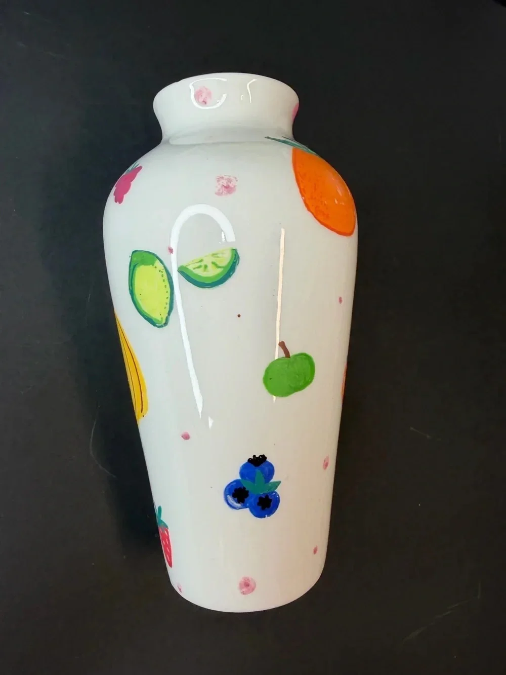 N/A white ceramic